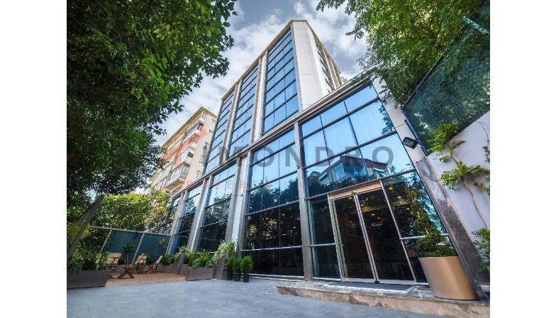 Gewerbeimmobilie in Şişli