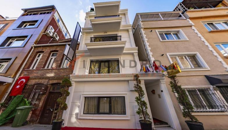 Strandnahe Gewerbeimmobilie in Beşiktaş