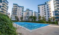AN-2010, Meerblick-Eigentumswohnung mit Balkon und Pool in Antalya-Lara