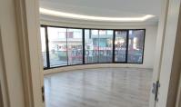 IS-4438, Fernblick-Wohnung mit Pool und Balkon in Istanbul-Kagithane