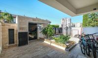 AN-2085, Fernblick-Villa mit Balkon und Pool in Antalya-Zentrum