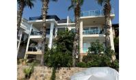 AL-1512, Strandnahe Villa mit Ausblick auf das Mittelmeer und Terrasse in Alanya-Zentrum