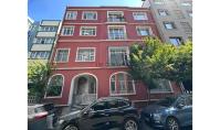 IS-4667, Beyoğlu Luxus – Zentrale Meerblick-Wohnung mit Klimaanlage und urbanem Flair