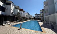 AN-2125, Neubau-Villa mit Balkon und Pool in Antalya-Aksu