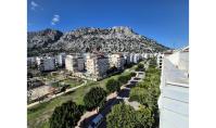 AN-2340, Wohnung mit Panoramablick auf die Berge, Terrasse und Pool in Konyaaltı, Antalya – großzügiger Wohnbereich
