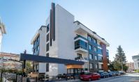 AL-1765, Möblierte 45 m² große 1+1-Wohnung im 1. Stock, im Zentrum von Alanya – 300 m vom Meer entfernt, mit Innen- und Außenpools (2019)