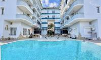AL-1997, 200 m vom Meer entfernt – Geräumige, möblierte 2+1-Wohnung mit 120 m² Wohnfläche, zwei Badezimmern im Erdgeschoss, Pool im Innenhof, Oba