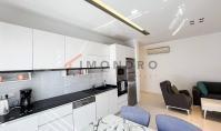 AL-2036, Whirlpool-, Hamam- und Sauna-Anlage, 50 m vom Meer entfernt – möblierte 2+1-Wohnung mit 115 m² und zwei Badezimmern, Oba