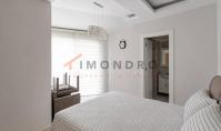 AL-2044, 300 m vom Meer entfernt: Möblierte 160 m² große 3+1-Maisonettewohnung mit zwei Badezimmern, Innenpool und Sauna, Oba