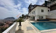 AL-2084, Meer- und Schlossblick von einer privaten Terrasse – 150 m² große 3+1-Villa mit drei Badezimmern und Gemeinschaftspool, Tepe