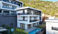 AL-2087, Triplex-Villa mit Aufzügen und Sauna – 460 m² (5+1) auf einem 528 m² großen Grundstück mit Pool und Meerblick, Tepe