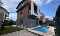 AN-2424, Duplex-Villa mit Pool, Balkon und malerischer Aussicht in Antalya Belek