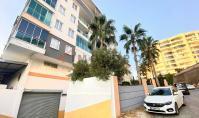 AL-2103, 140 m² große 3+1-Wohnung mit Anspruch auf die Staatsbürgerschaft und verglastem Balkon mit Blick auf den Pool – separate Küche, 650 m zum Meer, Tosmur