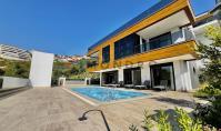 AL-2125, Zwei Jahre alte 471 m² große 4+2-Triplex-Villa mit privatem Pool, Aufzug und Panoramablick auf das Meer, Kargıcak