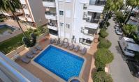 AL-2174, 250 m vom Strand entfernt: Möblierte 3+1-Wohnung mit 175 m² Wohnfläche und großer Terrasse in Oba – Pool, berechtigt zum Erhalt einer Aufenthaltsgenehmigung