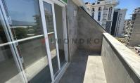 AL-2202, Duplex-Wohnung mit Terrasse und Bergblick – Neue 85 m² große 2+1-Wohnung in einer Wohnanlage mit Pool, 1 km vom Meer entfernt, Mahmutlar