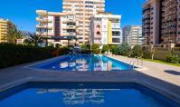 AL-2274, Freier Meerblick aus dem 6. Stock: Möblierte 100 m² große 2+1-Wohnung mit zwei Badezimmern und Pool, Mahmutlar